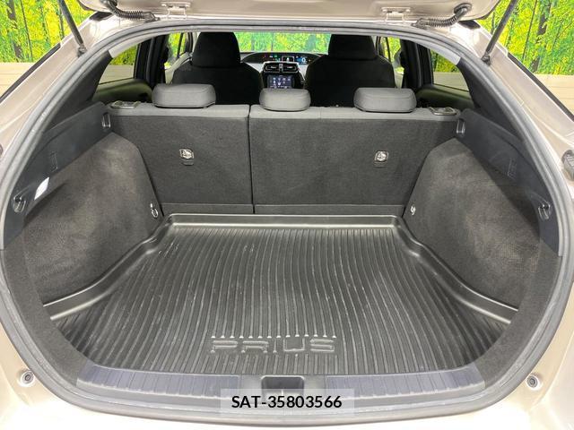 Toyota PRIUS 2018-03 8363214-9