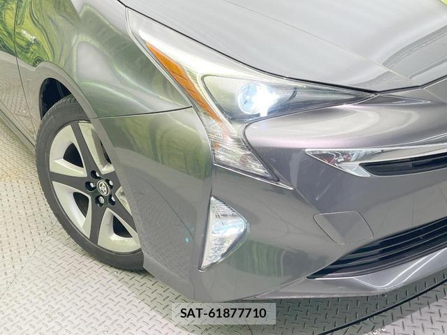 Toyota PRIUS 2016-02 8363299-11