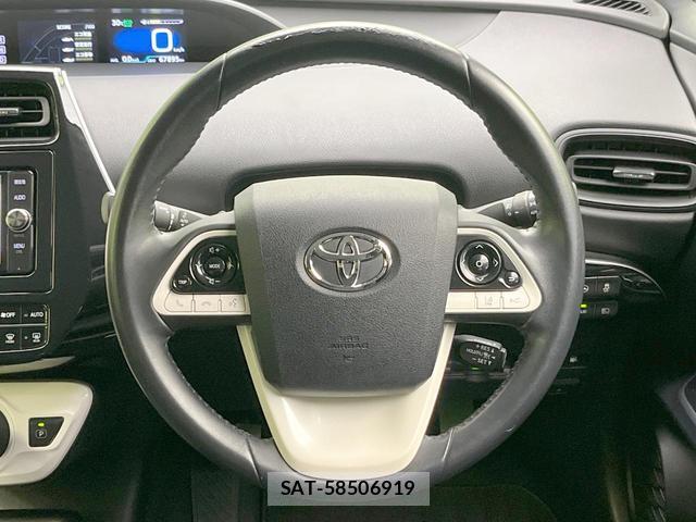 Toyota PRIUS 2018-01 8363312-10
