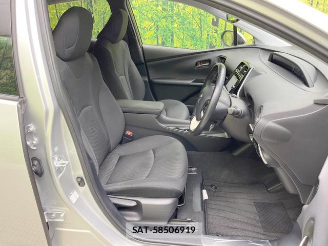 Toyota PRIUS 2018-01 8363312-7
