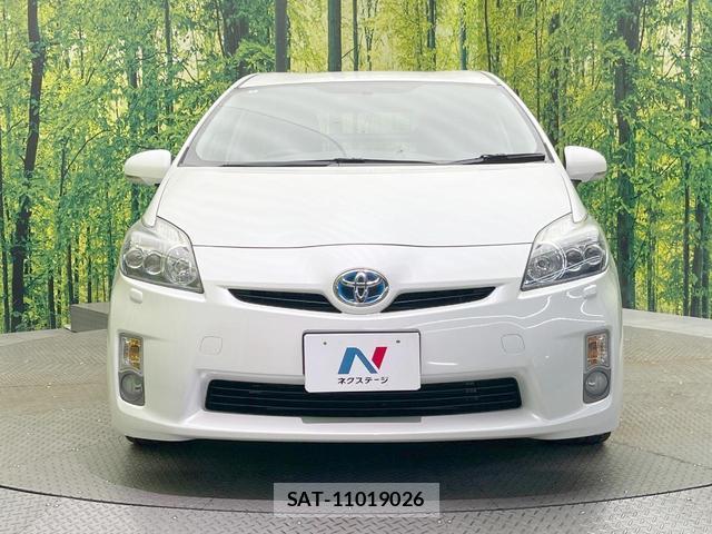 Toyota PRIUS 2010-04 8363313-12