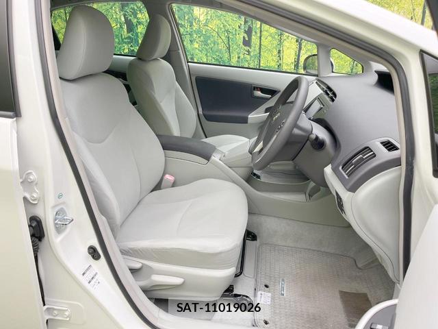 Toyota PRIUS 2010-04 8363313-6