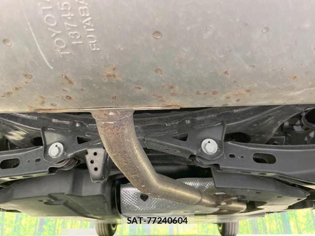 Toyota PRIUS 2023-02 8363314-18