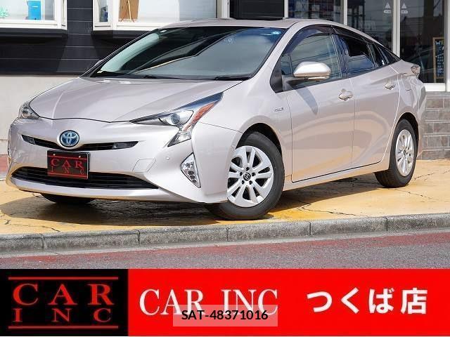 Toyota PRIUS 2017-04 8363381-0