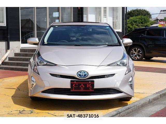Toyota PRIUS 2017-04 8363381-1