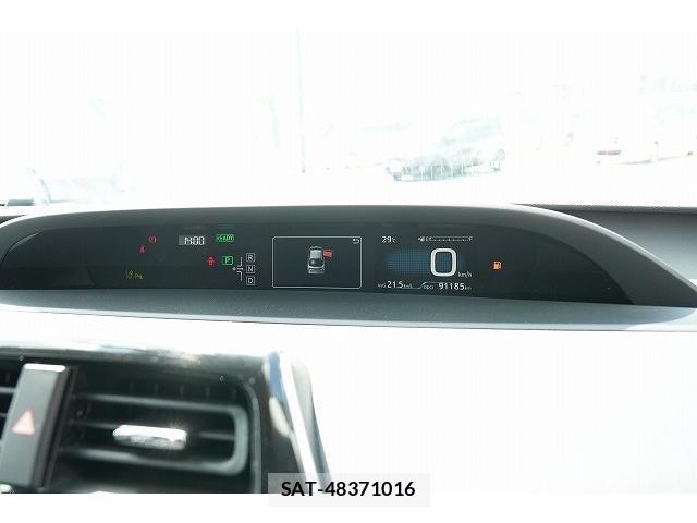 Toyota PRIUS 2017-04 8363381-13