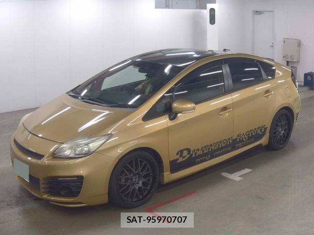 Toyota PRIUS 2013-11 8363417-3