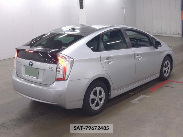 Toyota PRIUS 2014-07 8363432-4
