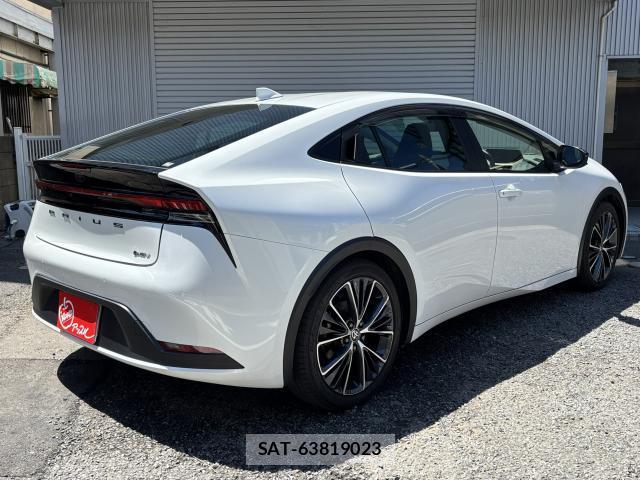 Toyota PRIUS 2024 8363469-3