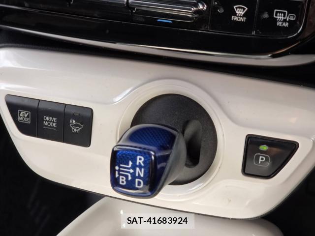 Toyota PRIUS 2016-03 8363519-14