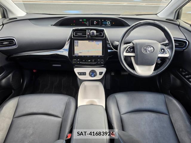Toyota PRIUS 2016-03 8363519-2