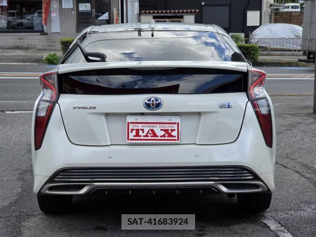 Toyota PRIUS 2016-03 8363519-5
