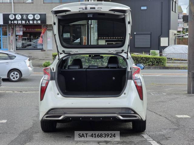 Toyota PRIUS 2016-03 8363519-6