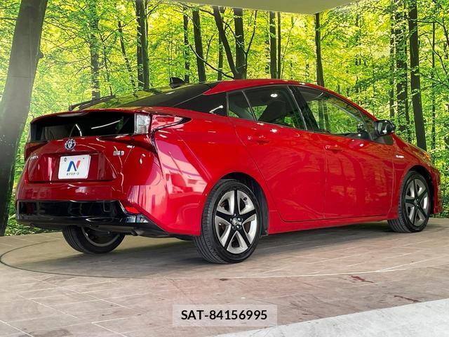 Toyota PRIUS 2019-01 8363709-16