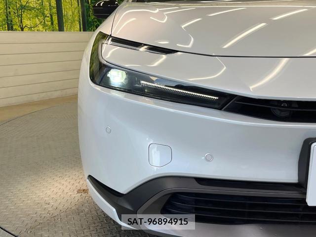 Toyota PRIUS 2023-10 8363783-18
