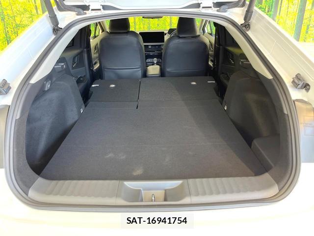 Toyota PRIUS 2024-10 8363810-9