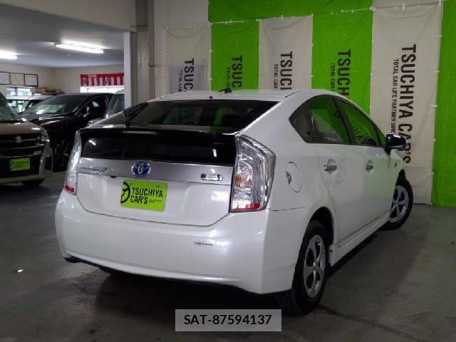 Toyota PRIUS 2012-02 8363818-1