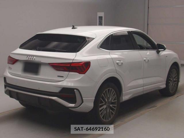 Audi Q3 2021-07 8362162-1