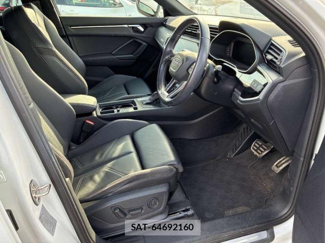 Audi Q3 2021-07 8362162-4