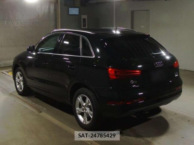 Audi Q3 2016-05 8362079-1
