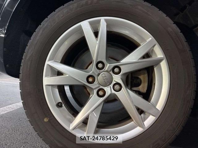 Audi Q3 2016-05 8362079-4
