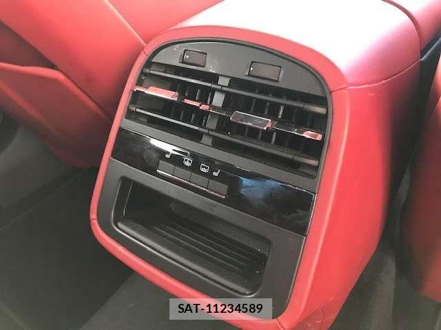 Maserati QUATTROPORTE 2019-04 8363194-14