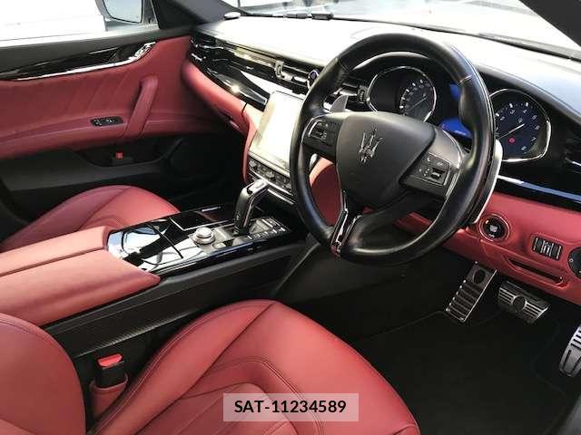 Maserati QUATTROPORTE 2019-04 8363194-18