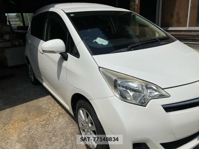 Toyota RACTIS 2012-05 8361971-1