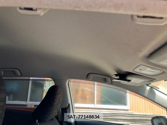 Toyota RACTIS 2012-05 8361971-6