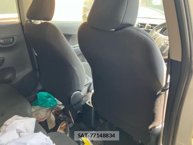 Toyota RACTIS 2012-05 8361971-7