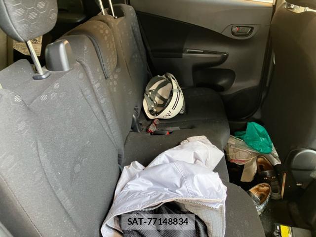 Toyota RACTIS 2012-05 8361971-8