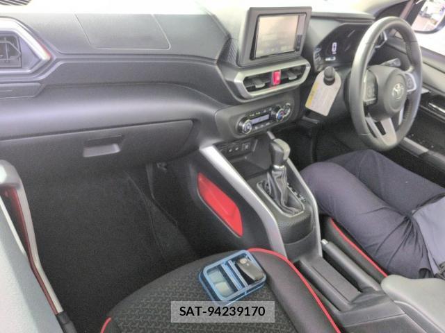 Toyota RAIZE 2020-06 8362716-2