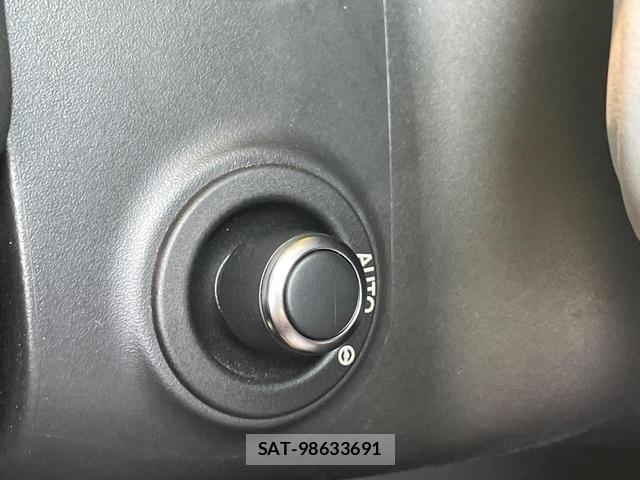 Land Rover RANGE ROVER EVOQUE 2019-06 8363204-9