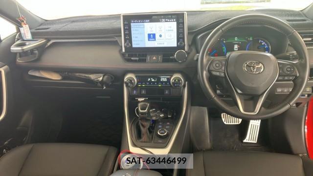 Toyota RAV4 PHV 2022-03 8362244-2