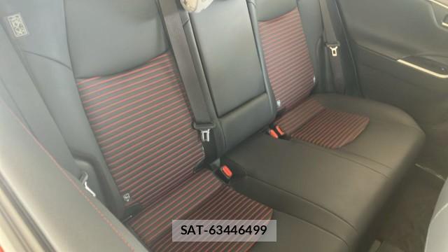 Toyota RAV4 PHV 2022-03 8362244-6