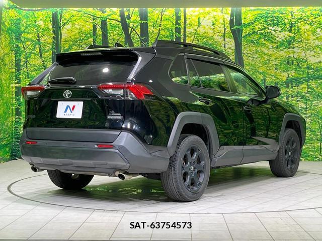Toyota RAV4 2021-09 8360509-16