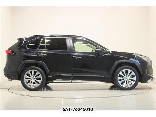 Toyota RAV4 2019-08 8360685-17