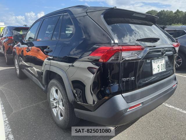 Toyota RAV4 2019-11 8360839-1