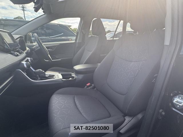 Toyota RAV4 2019-11 8360839-16