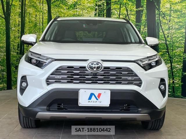 Toyota RAV4 2025-05 8360882-13