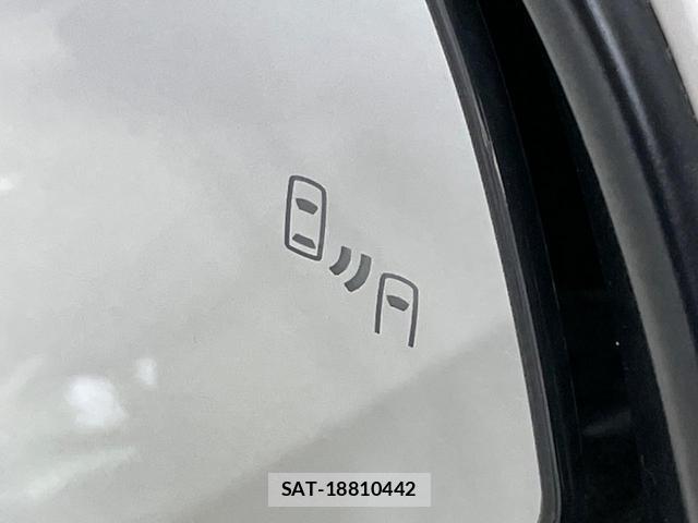 Toyota RAV4 2025-05 8360882-6