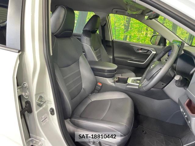 Toyota RAV4 2025-05 8360882-8