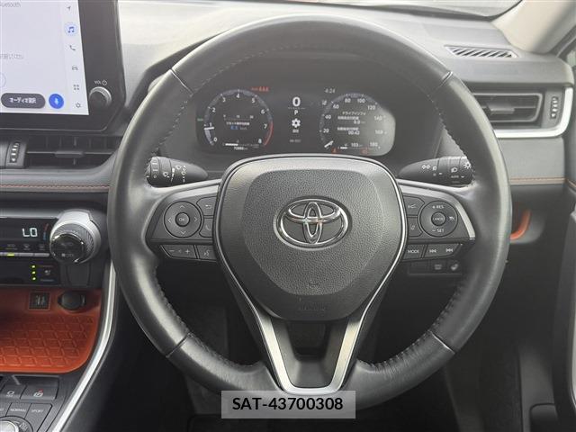 Toyota RAV4 2023-07 8360977-16