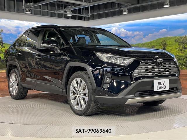 Toyota RAV4 2024-01 8361028-16