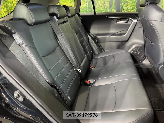 Toyota RAV4 2020-10 8361064-10
