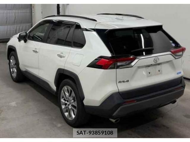 Toyota RAV4 2020-08 8361413-1