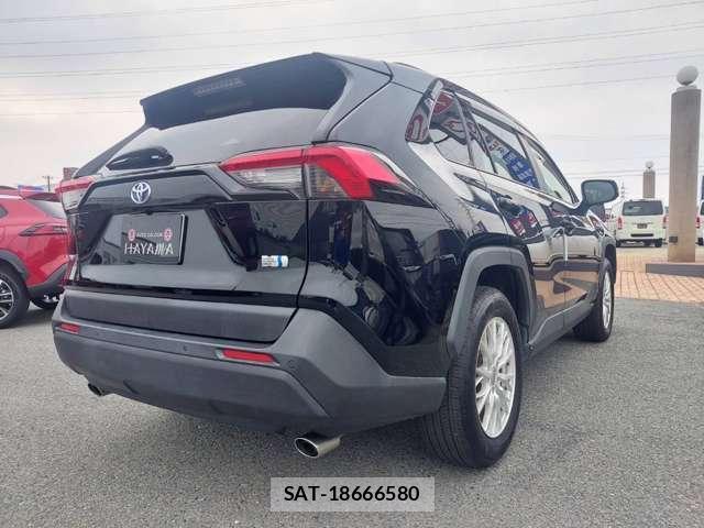 Toyota RAV4 2020-04 8361440-1