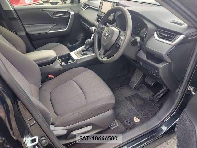 Toyota RAV4 2020-04 8361440-12