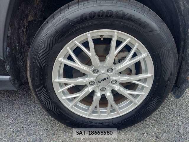 Toyota RAV4 2020-04 8361440-8