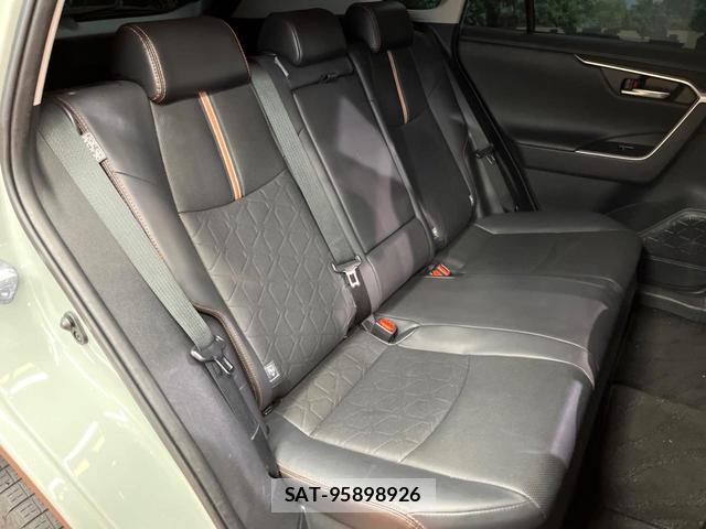 Toyota RAV4 2022-02 8361488-11